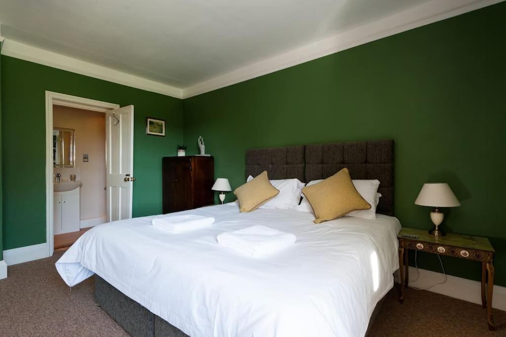 Firs Sleeps 15 Stunning Country House With Hot Tub Sudbourne Exterior foto