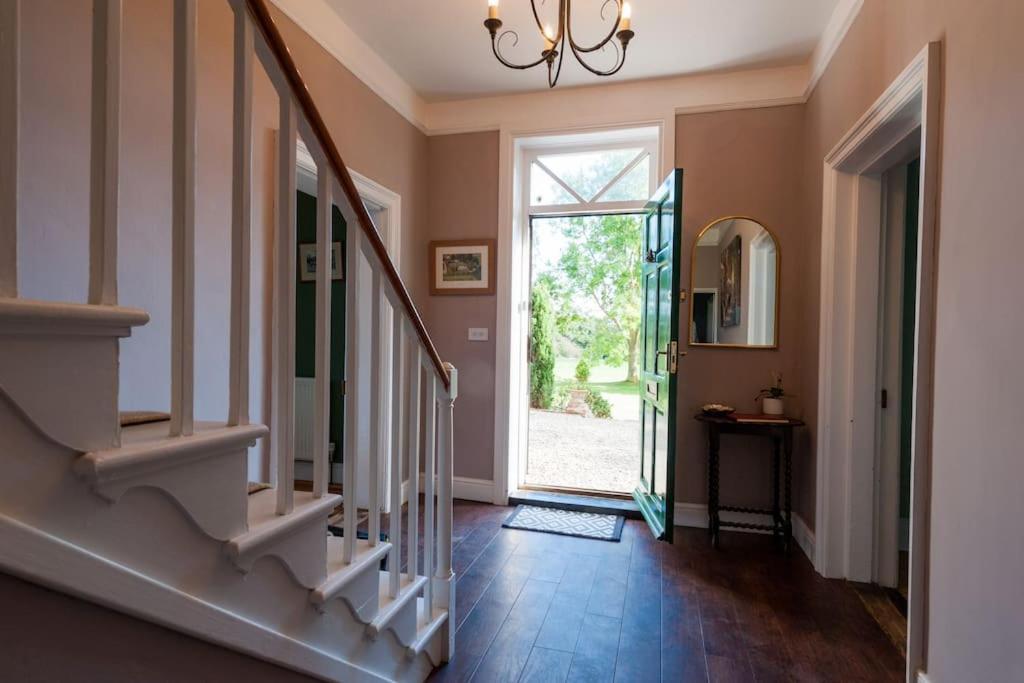 Firs Sleeps 15 Stunning Country House With Hot Tub Sudbourne Exterior foto
