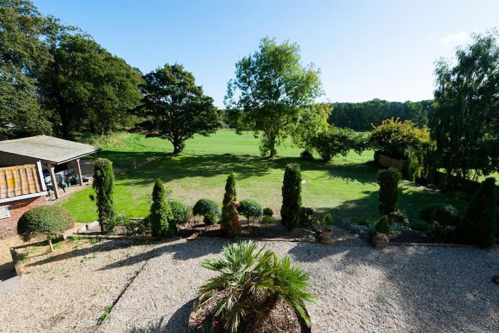 Firs Sleeps 15 Stunning Country House With Hot Tub Sudbourne Exterior foto